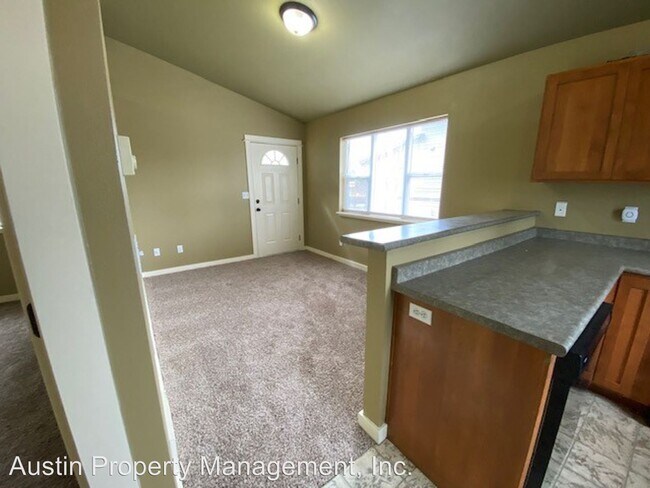 Foto del edificio - 436 NE Emerson Ave