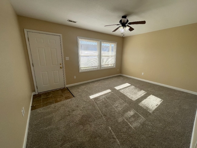 Building Photo - 112 Eric St