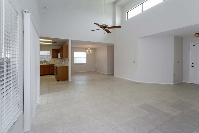 Foto del edificio - 701 49th St E