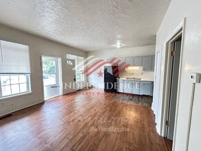 Building Photo - 4702 Bryant Ave