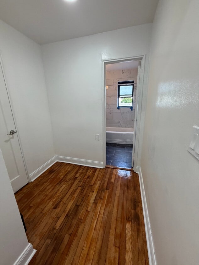 Building Photo - 457 Highland Ave