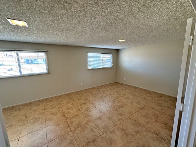 Foto del edificio - 4202 W Missouri Ave
