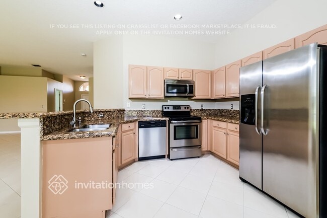 Building Photo - 3746 Old Lighthouse Cir