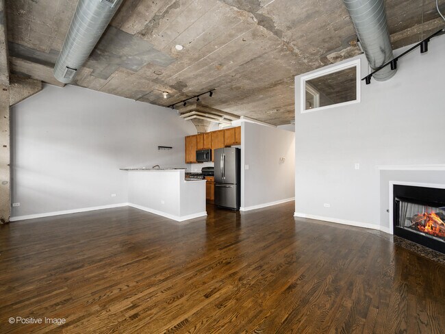 Foto del edificio - 1151 W 14th Pl