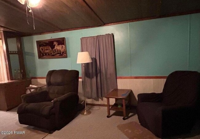 Building Photo - 223 Daniels Rd