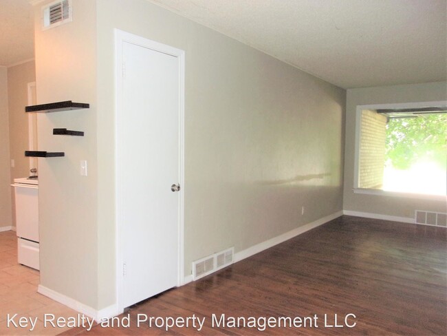 Building Photo - 3 br, 1 bath House - 1612 Downing St