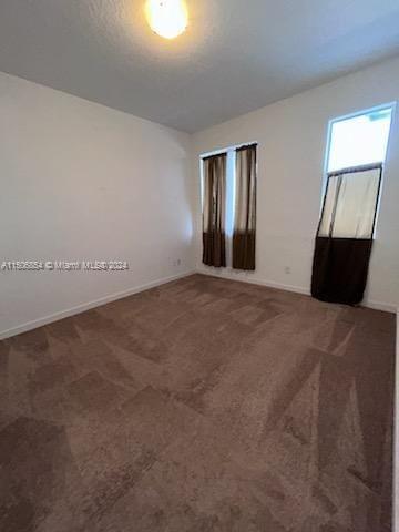 Foto del edificio - 640 Pioneer Way