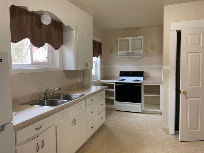 Building Photo - 2 bedroom 1 bath house located in Kellogg,...