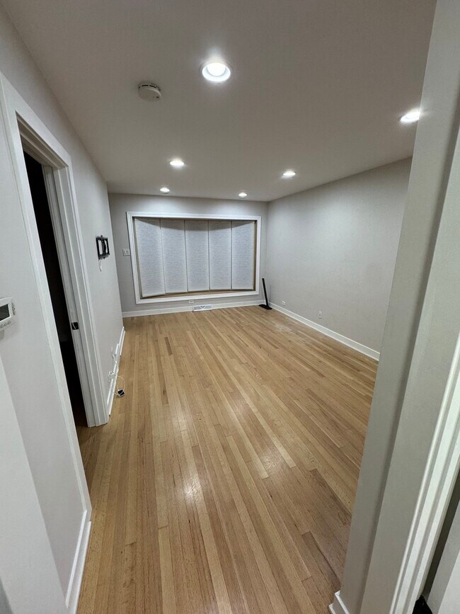 Foto del edificio - 6525 W 63rd Pl