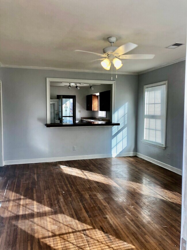 Building Photo - 2584 Quail Ave