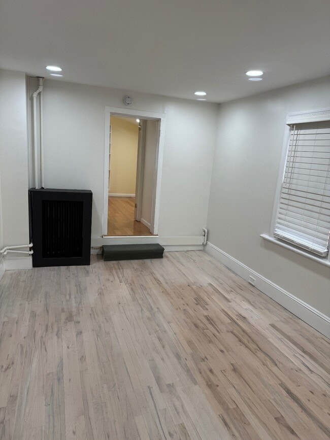 Building Photo - 45XX Carpenter Ave
