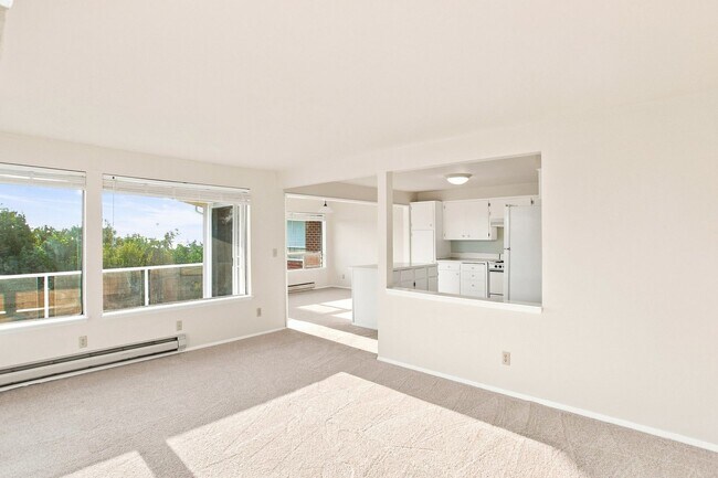 Foto del edificio - 6803-6805 E Side Dr NE