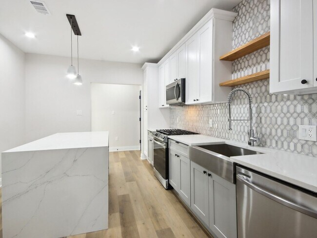 Foto del edificio - Modern 2-Bed, 2-Bath Condo in Houston