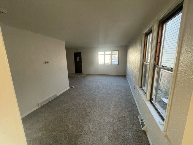 Foto del edificio - 2339 Banks Ave