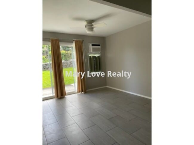 Building Photo - UNFURNISHED ONE BEDROOM / ONE BATHROOM APA...