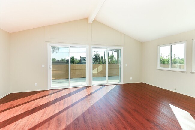 Foto del edificio - 2167 Baseline Rd