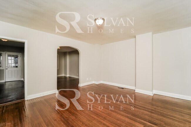 Foto del edificio - Welcome to this charming abode.