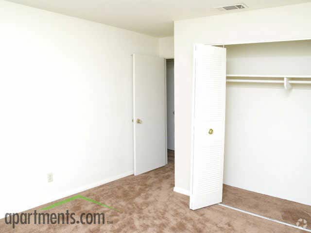 Bedroom - The Onyx at 3211