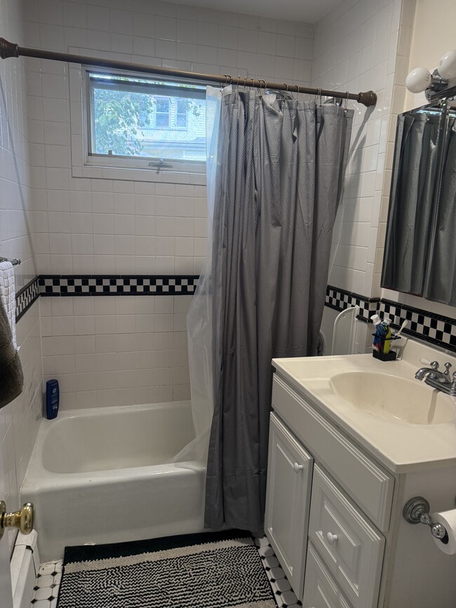 Bathroom - 881 Broadway
