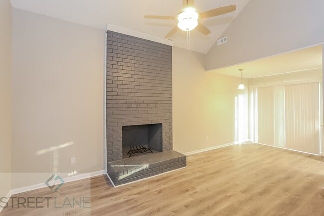 Building Photo - 6525 Piney Path Rd