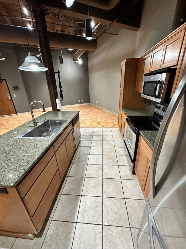 Building Photo - Coming in August - RARE DOWNTOWN SPOKANE CONDO WITH PRIVATE PATIO
