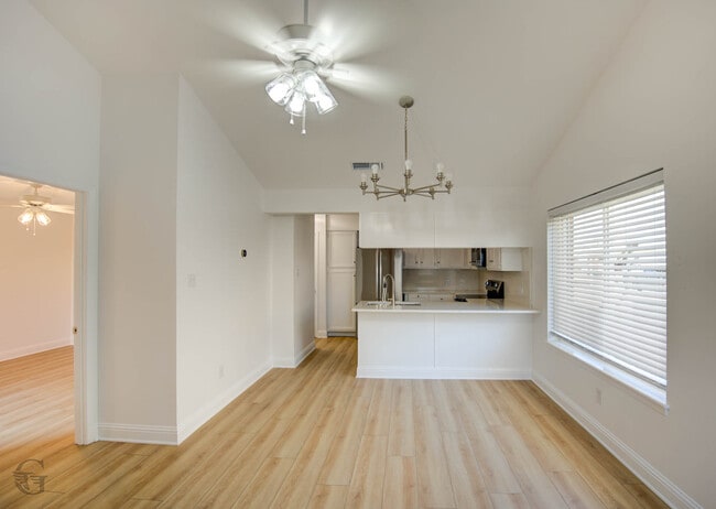 Building Photo - 3636 Greenacres Place Dr