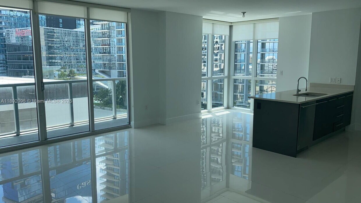 Foto principal - 55 SE 6th St