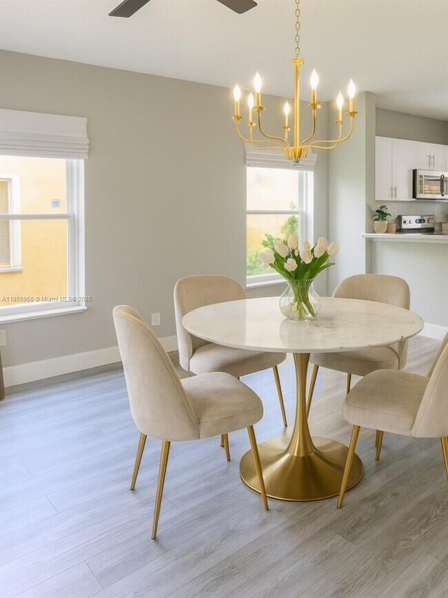 Foto del edificio - 340 SW 121st Terrace