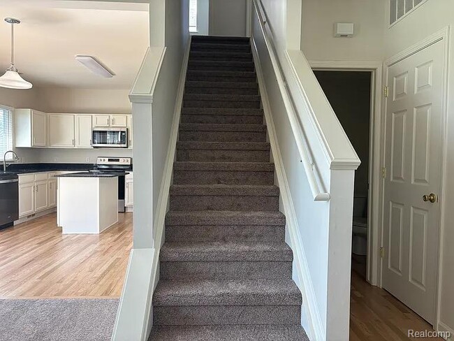 Building Photo - 4270 Sonata Dr