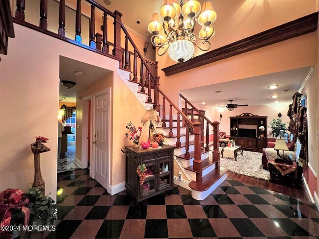 Building Photo - 3 Crestview Ct