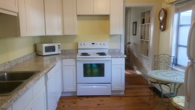 Foto del edificio - 152 Flomich St