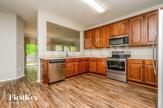 Foto del edificio - 3908 Windy Point Dr