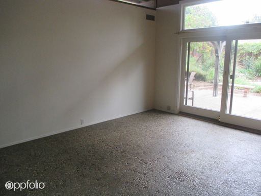 Building Photo - 2900 Kadema Dr