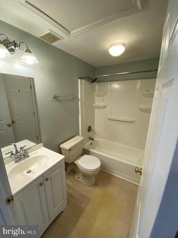 Building Photo - 7807 Paddock Way