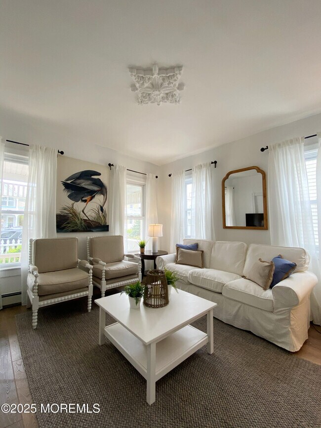 Foto del edificio - 22 Embury Ave