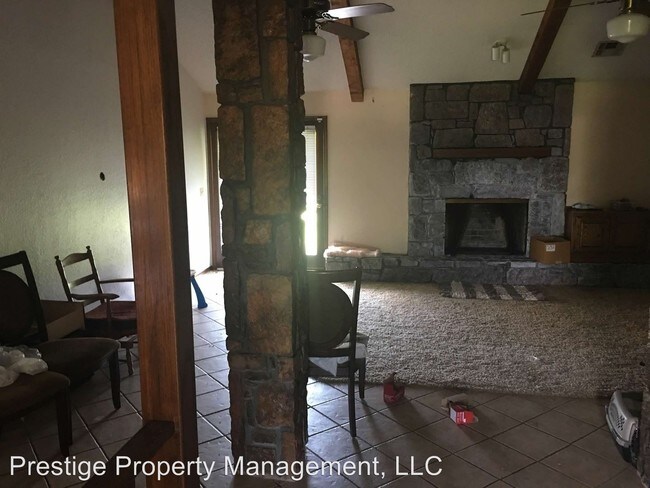 Building Photo - 3 br, 2 bath House - 11280 Roefan Rd