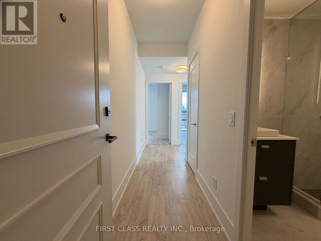 Building Photo - 115 Denison Ave