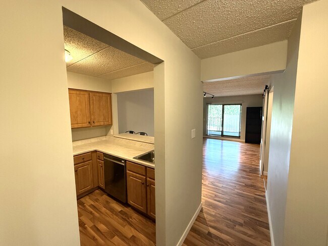 Foto del edificio - 3320 Louisiana Ave S