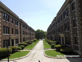 Building Photo - 349 A Pleasant St