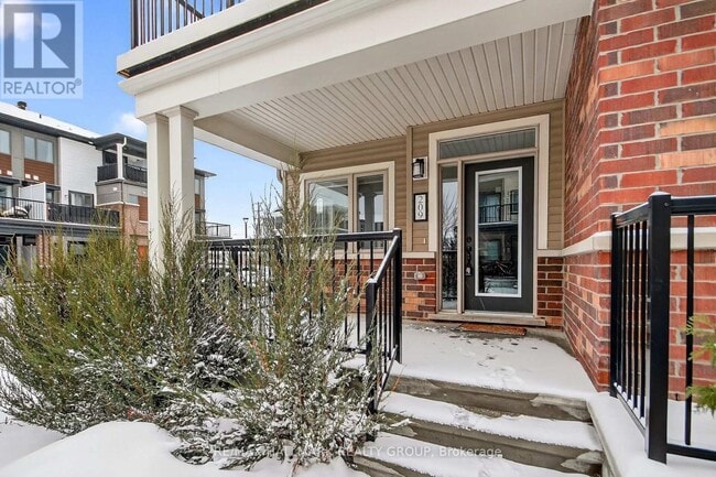 Building Photo - 209 Lapland Private