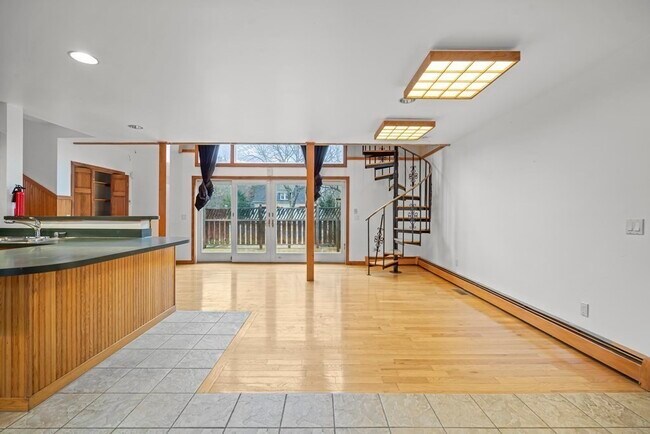Foto del edificio - 67 Amherst Rd
