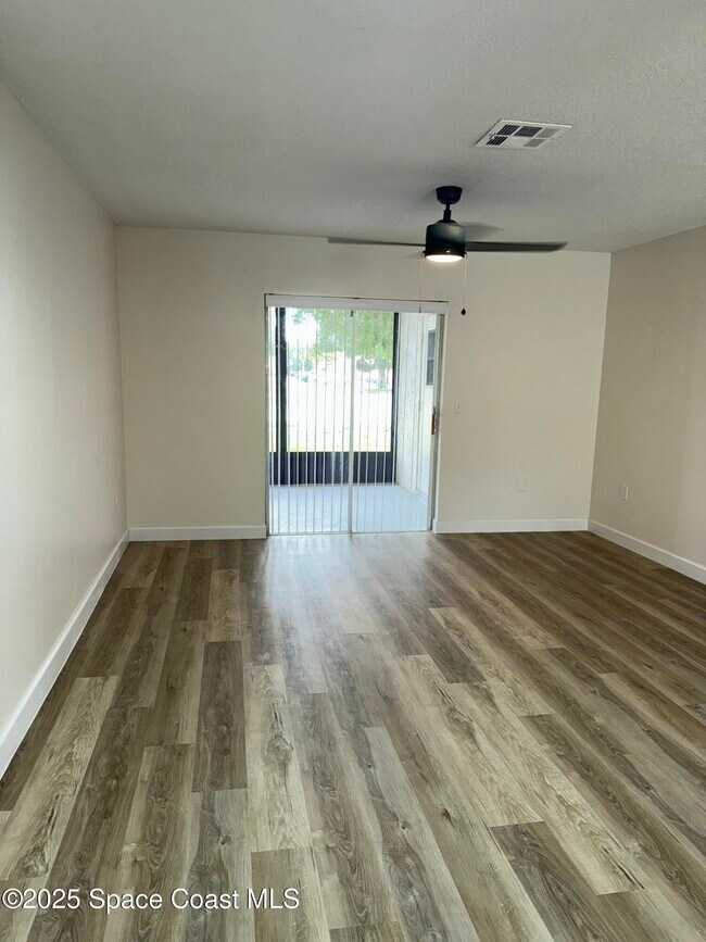 Foto del edificio - 1514 Clearlake Rd