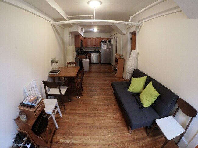 Foto del edificio - 241 Freeman St