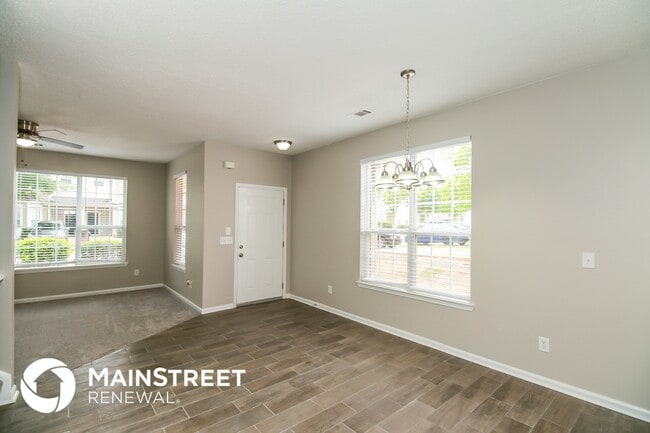 Building Photo - 2460 Brianna Dr