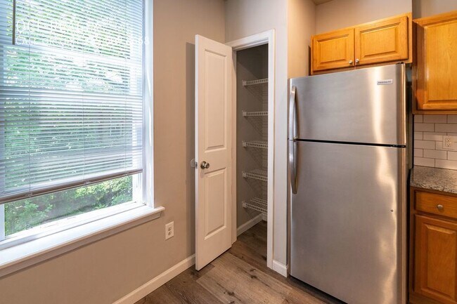 Foto del edificio - West Philadelphia Studio Apartment