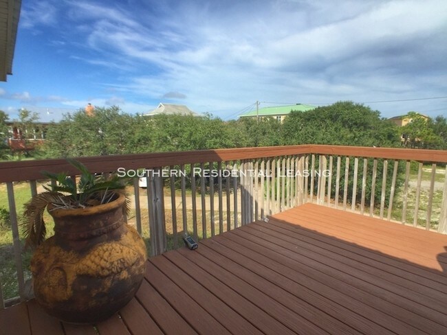 Building Photo - 2BD/2BA on Perdido Key ~ A Paddlers Paradise!