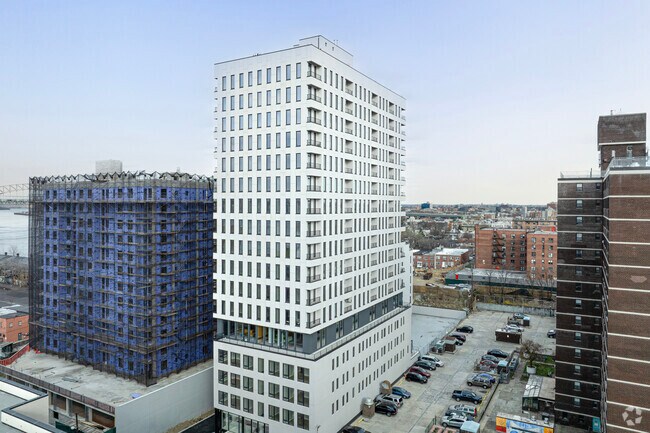 Building Photo - 2625 4th St