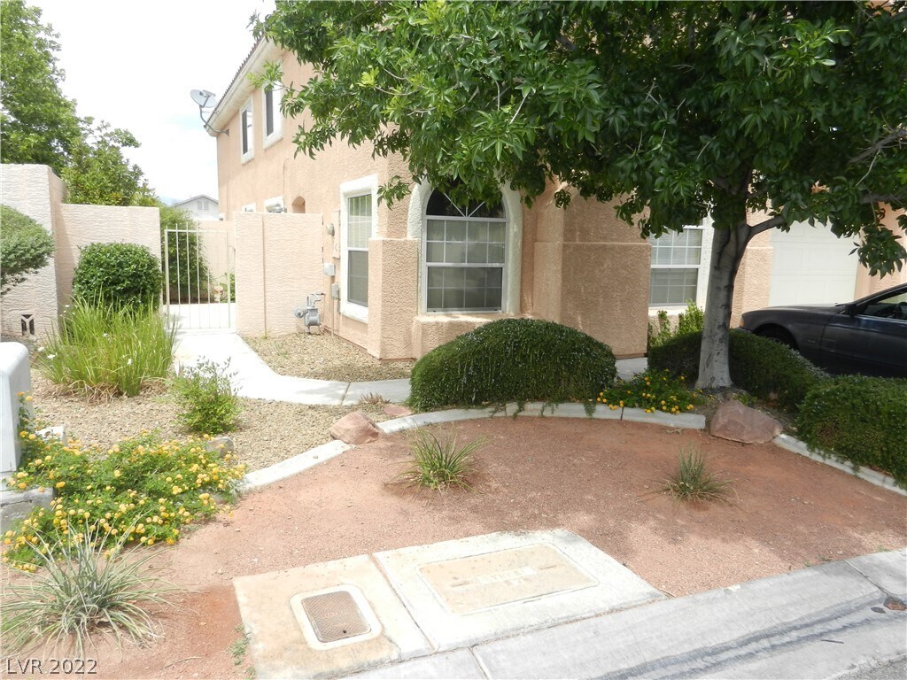 Primary Photo - 8444 Indigo Sky Ave