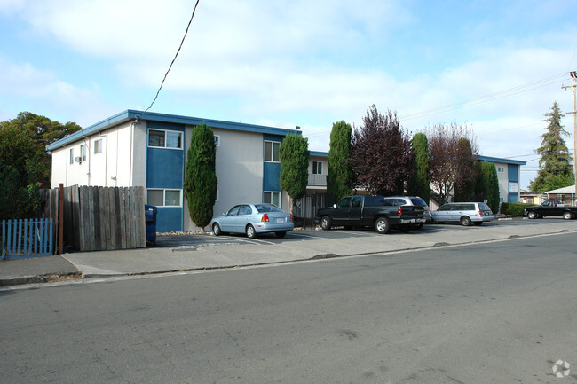 Building Photo - 510 E L St