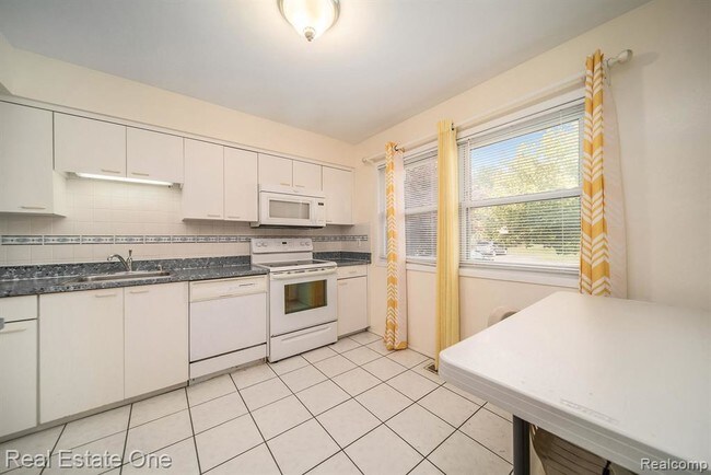 Foto del edificio - 1817 Brentwood Dr